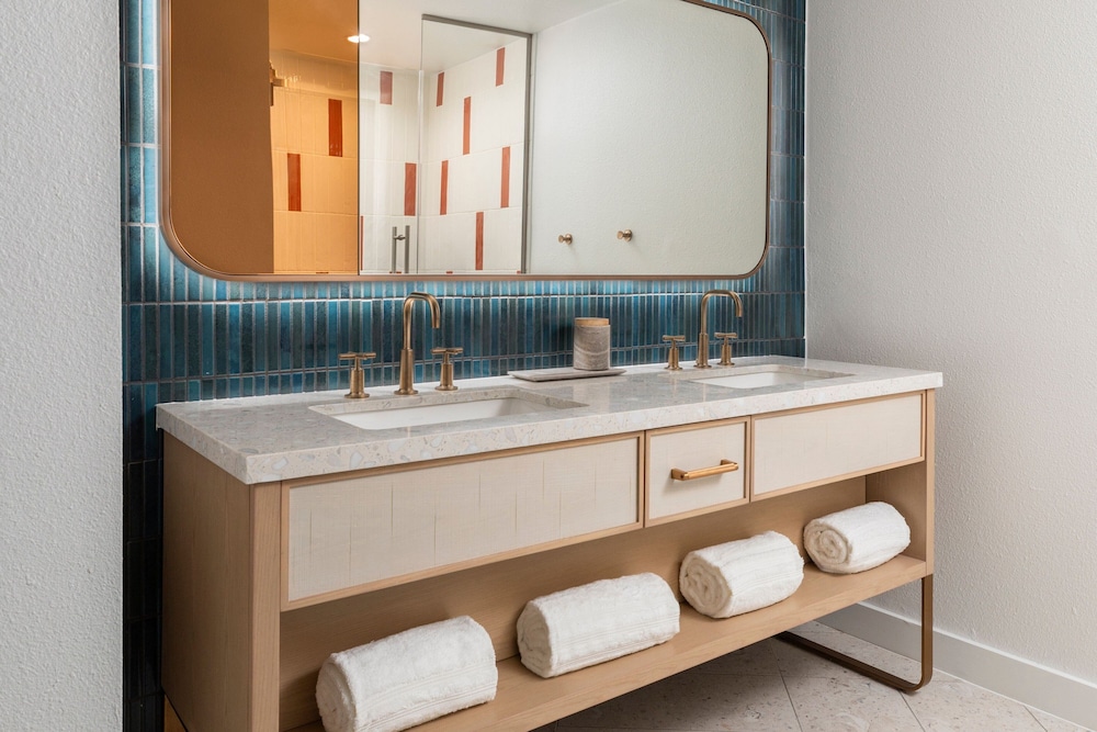 Junior Suite, Oceanfront