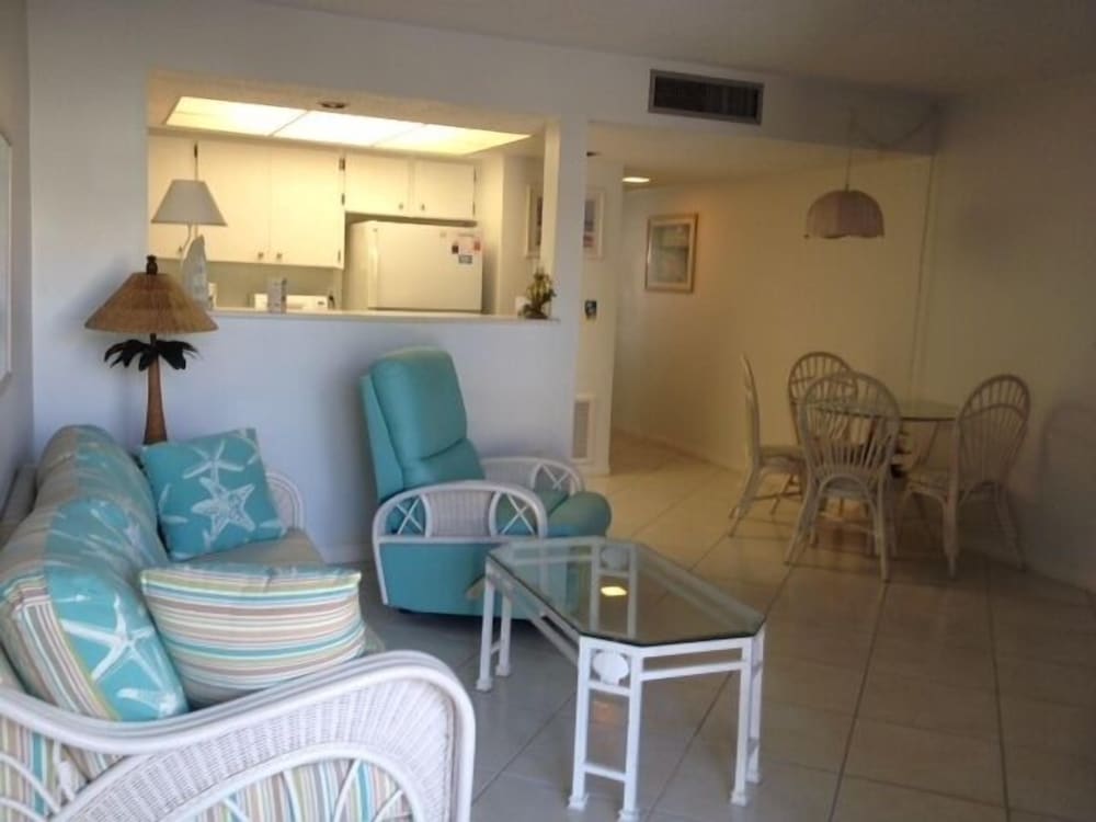 Unit 116 Courtyard View
