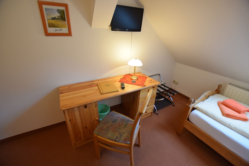Standard Single Room photo 2