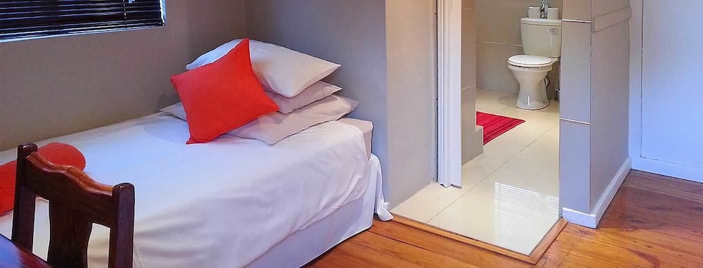 Family Room, 1 Bedroom photo 3