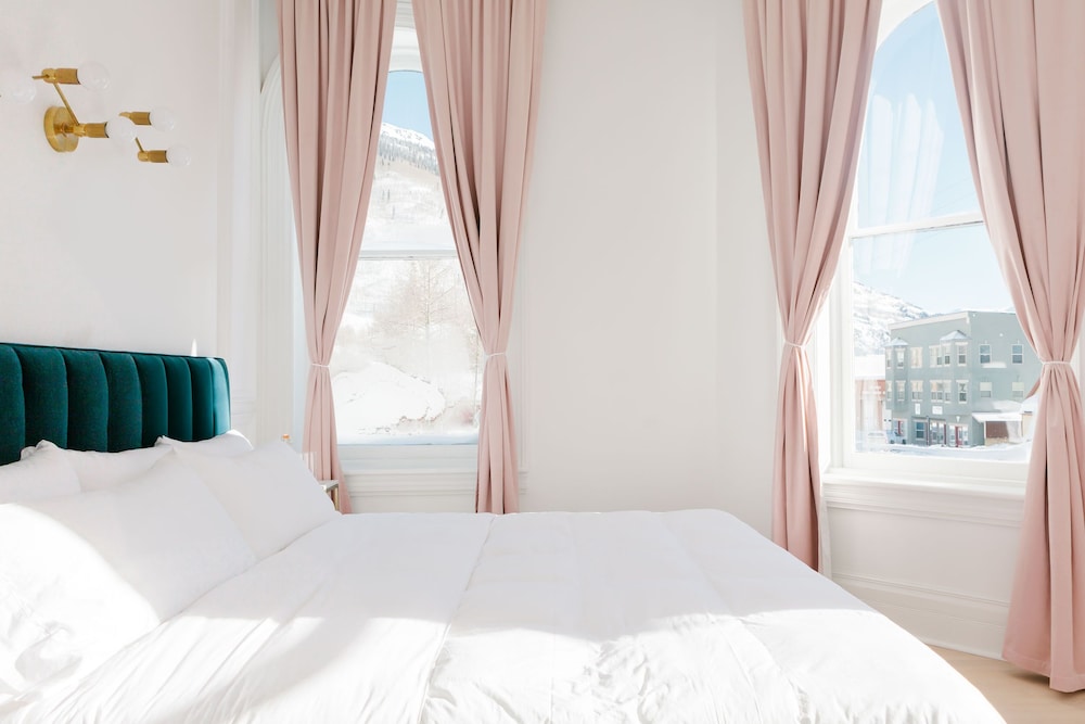 Luxury Suite, Mountain View photo 1