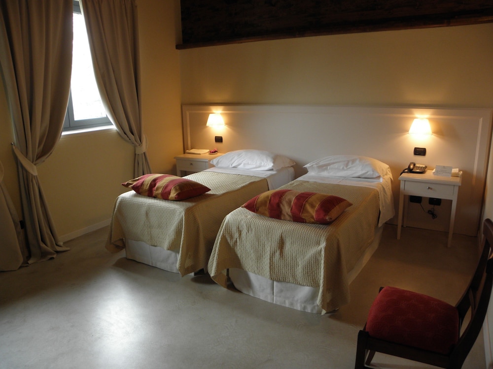 Superior Double Room - Photo 1
