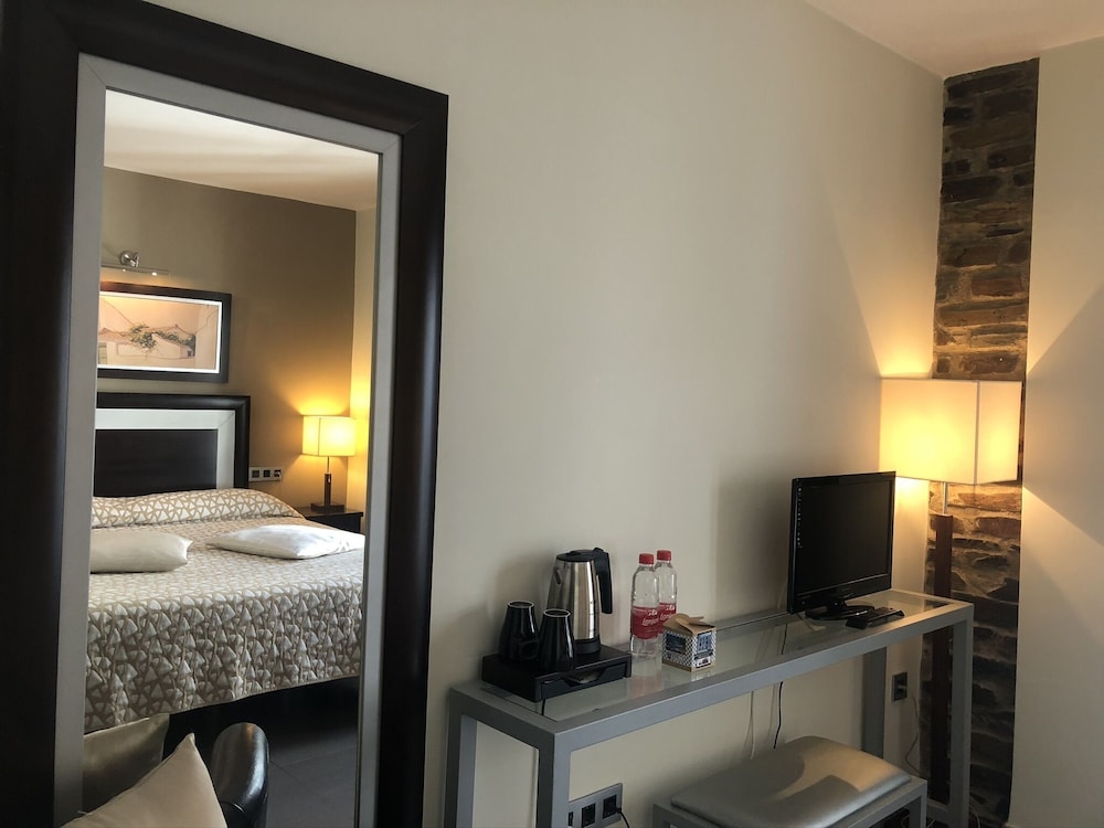 Standard Double Room photo 2