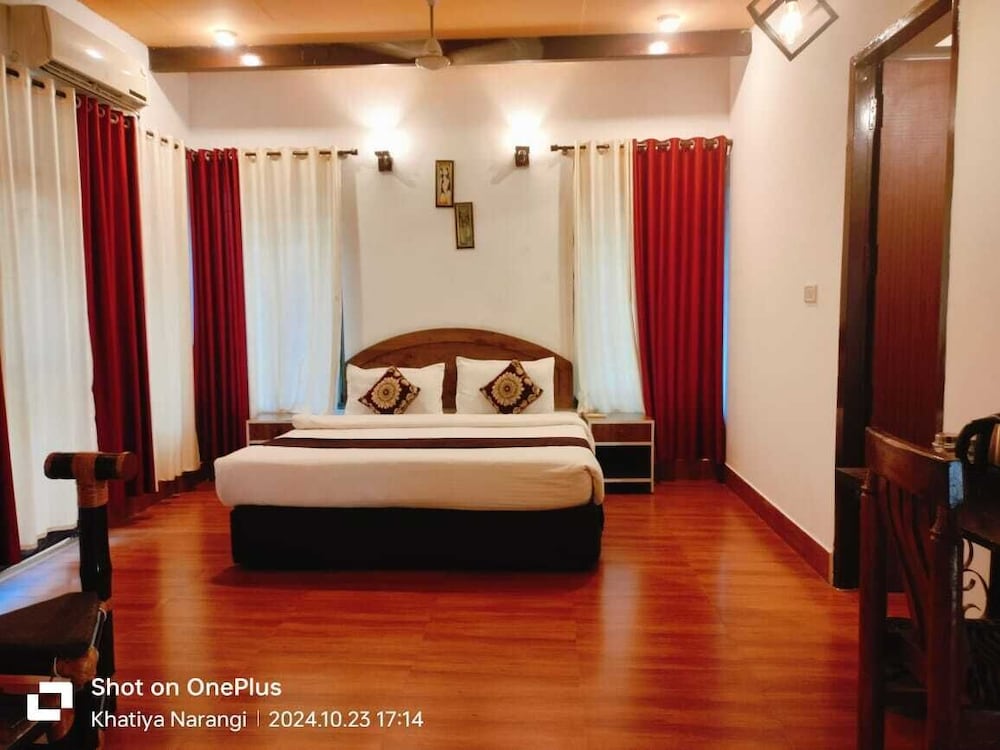 Deluxe Room, 1 Double Bed