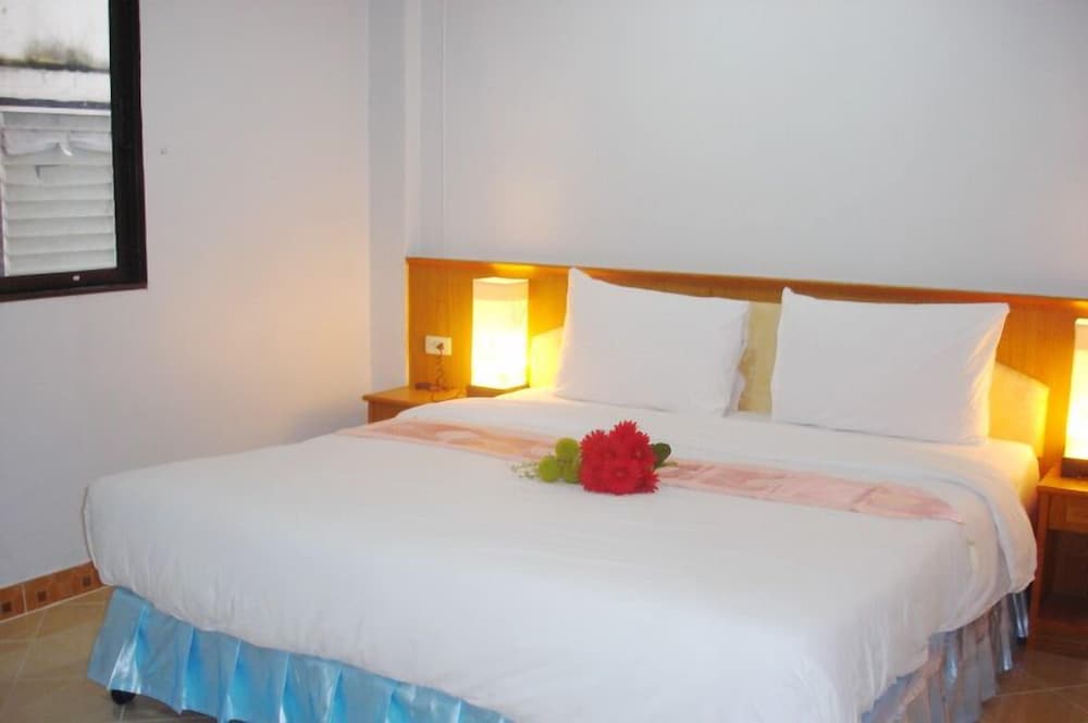 Deluxe Room - Photo 1