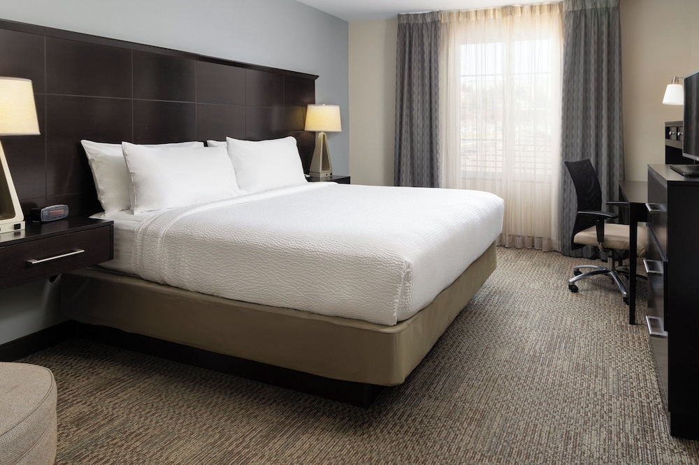 Suite, 2 Bedrooms, Kitchen