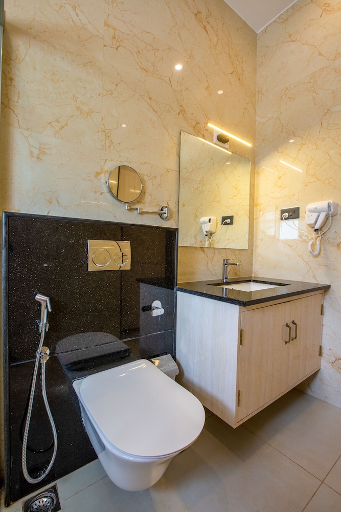 Premium Room - Photo 5