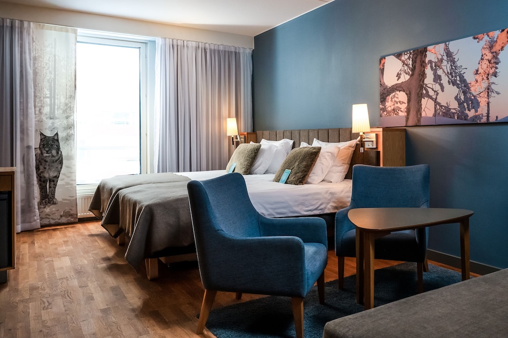 Standard Room, 2 Twin Beds (two extra beds possible)