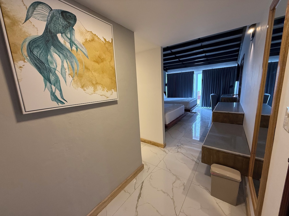 Deluxe Studio Suite photo 3