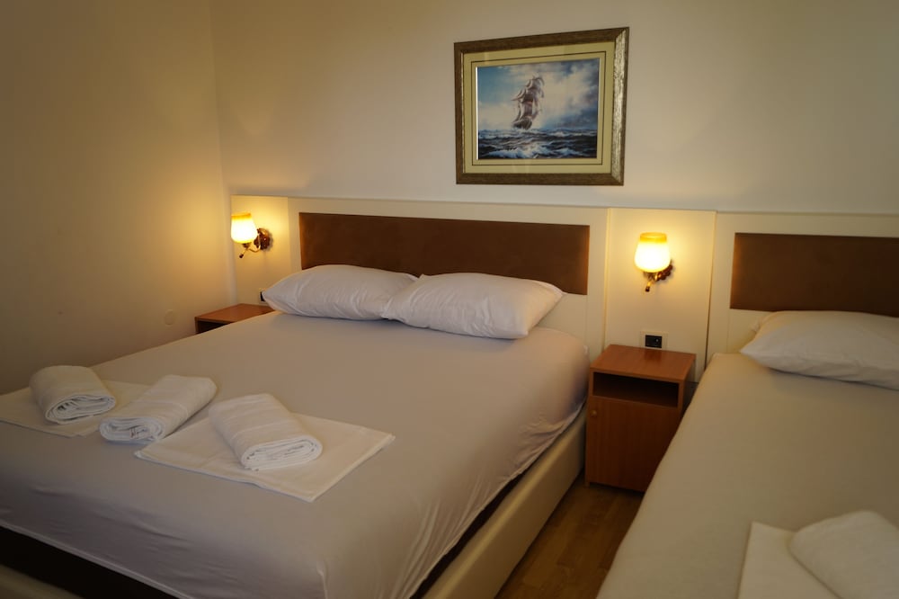 Apartment, 2 Bedrooms, Balcony, Sea View (5 Adults)
