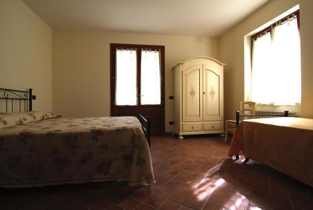 Basic Double Room photo 1