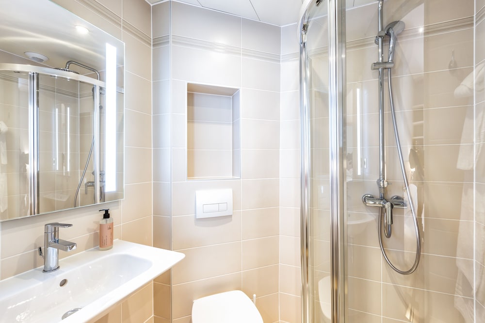 Classic Double Room, 1 Double Bed, Courtyard View photo 3