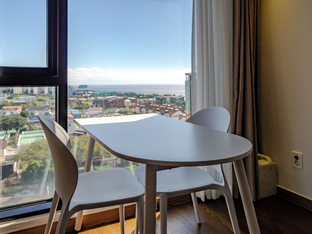 Premium Ocean Double, Ocean View, Non Smoking - Photo 8