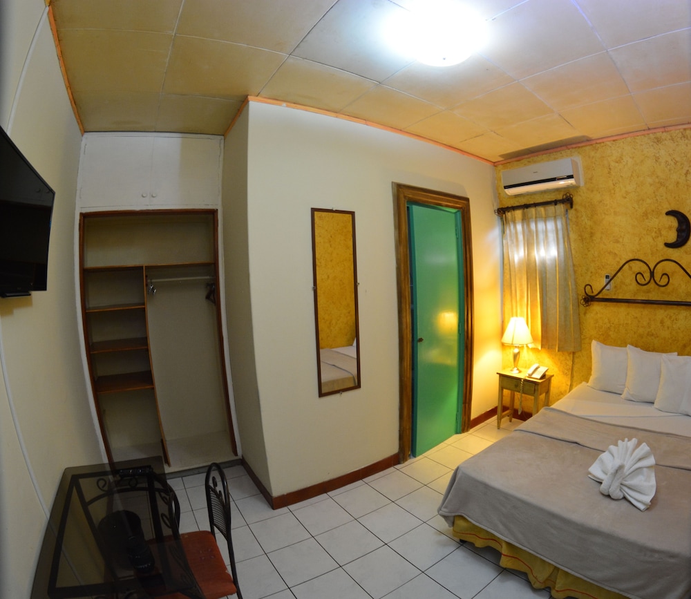 Double Room Single Use, 1 Double Bed photo 3