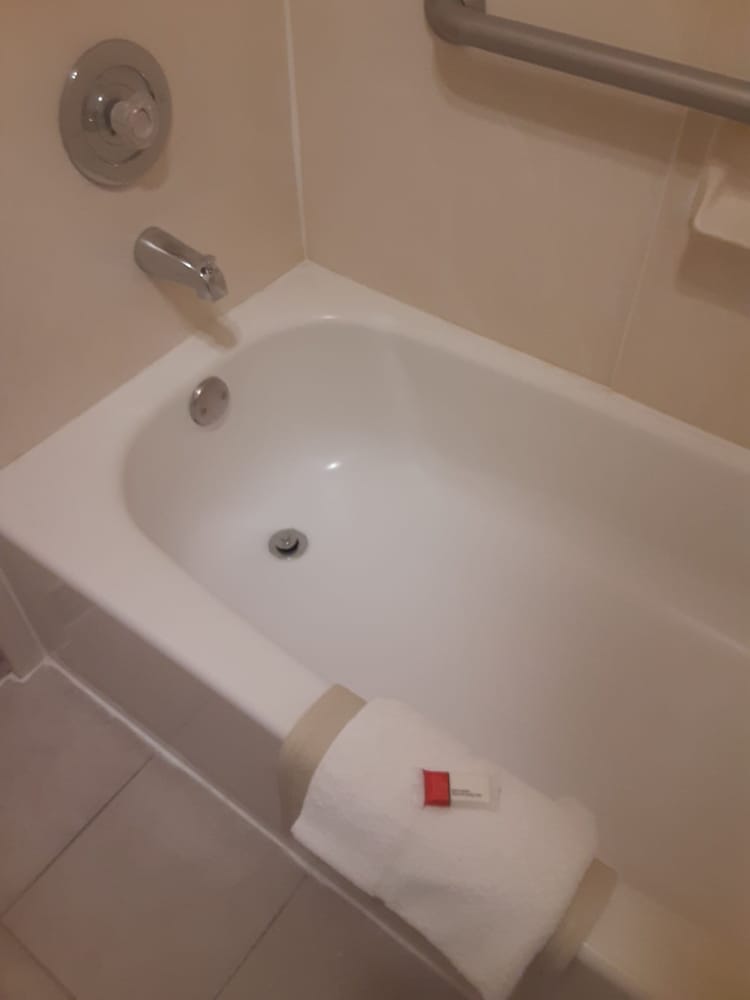 Room, 1 Queen Bed, Accessible, Non Smoking (Mobility Roll-In Shower) - Photo 7