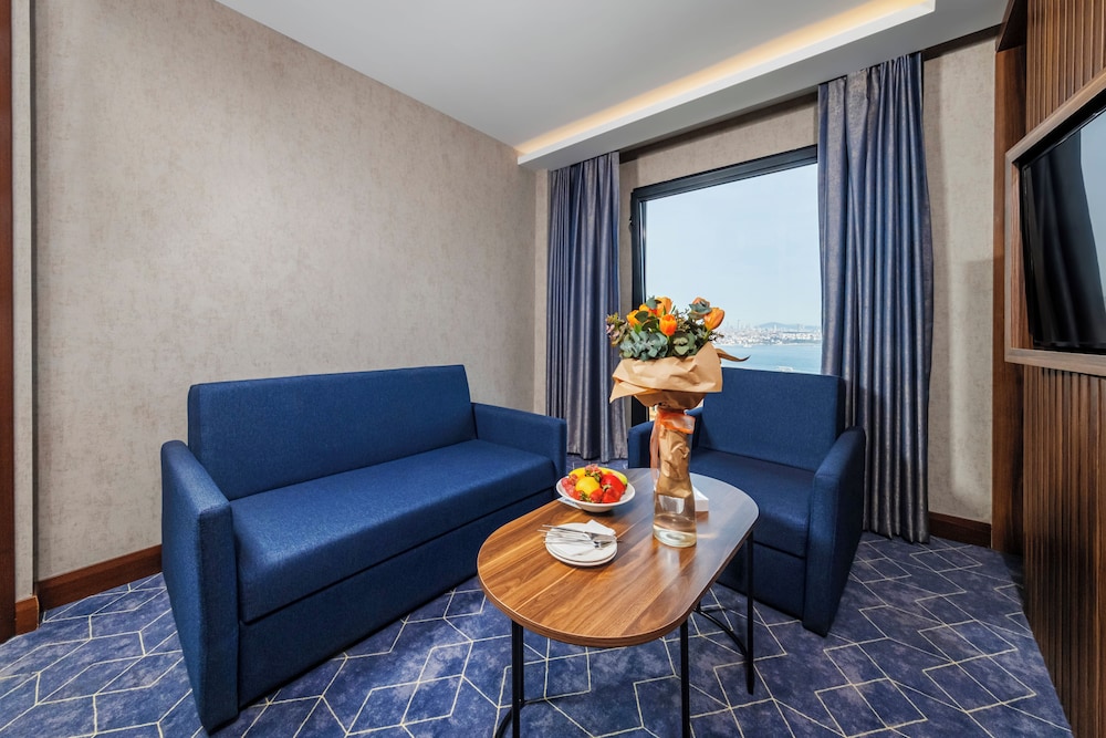 Superior Studio Suite, Sea View photo 2