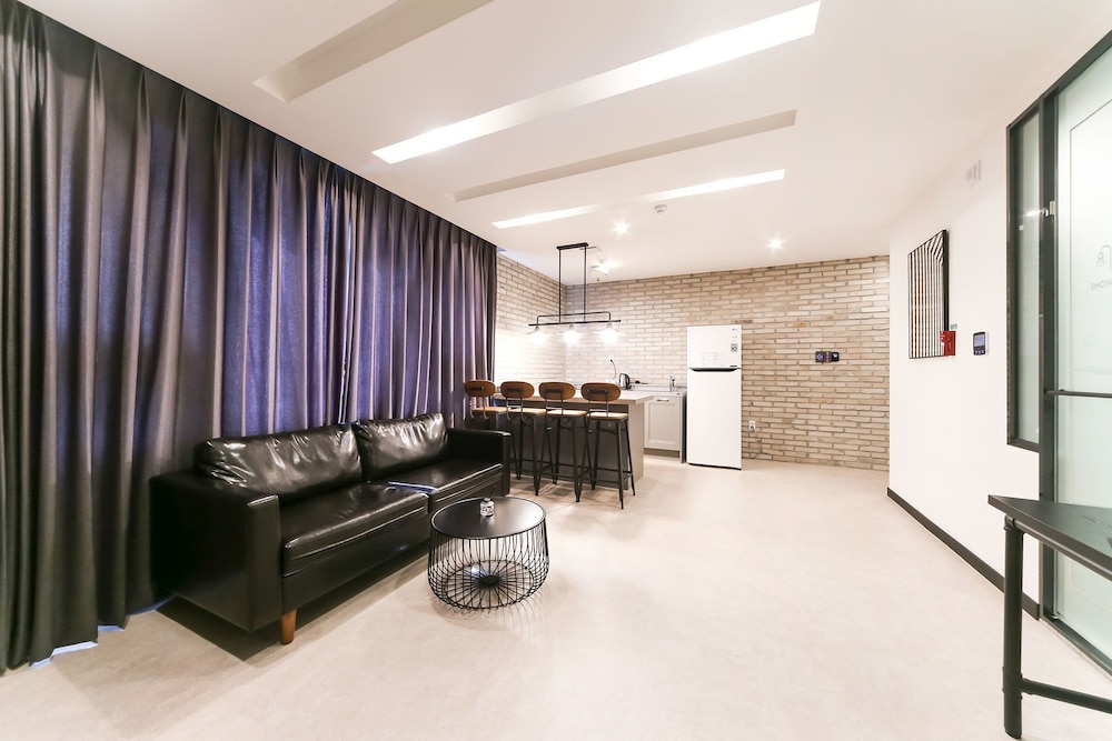Penthouse - Photo 7