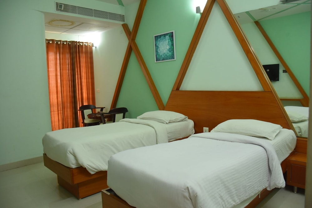 Business Single Room, 1 Twin Bed, Non Smoking photo 2