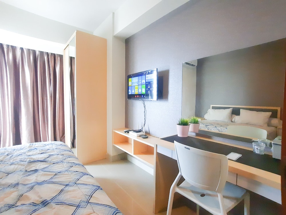 Comfort Studio, 1 Queen Bed - Photo 4