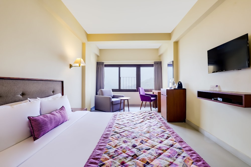 Deluxe Room, Balcony - Photo 1