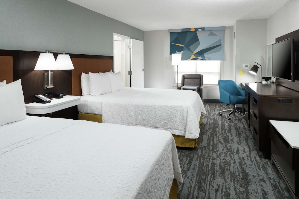Room, 2 Queen Beds, Accessible (Shower) - Photo 2