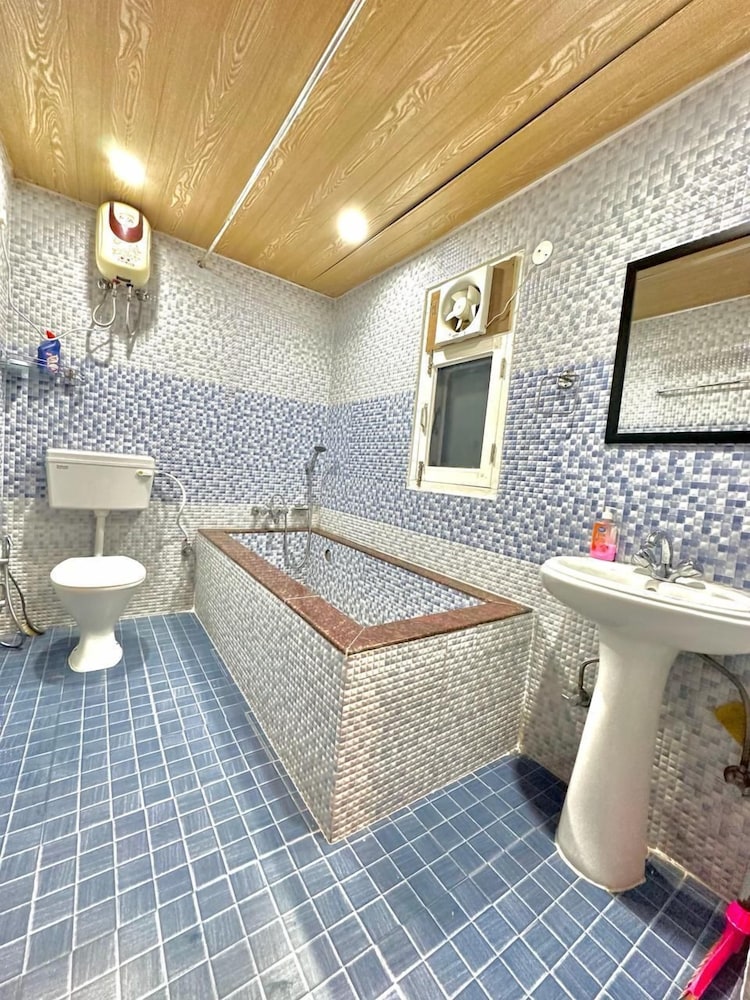 Classic Room, Valley View
