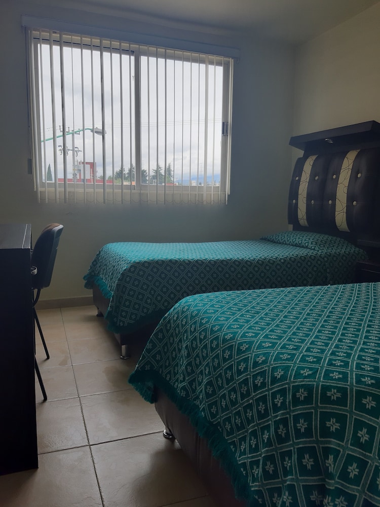 Family Apartment, 3 Bedrooms, Kitchen, City View photo 3