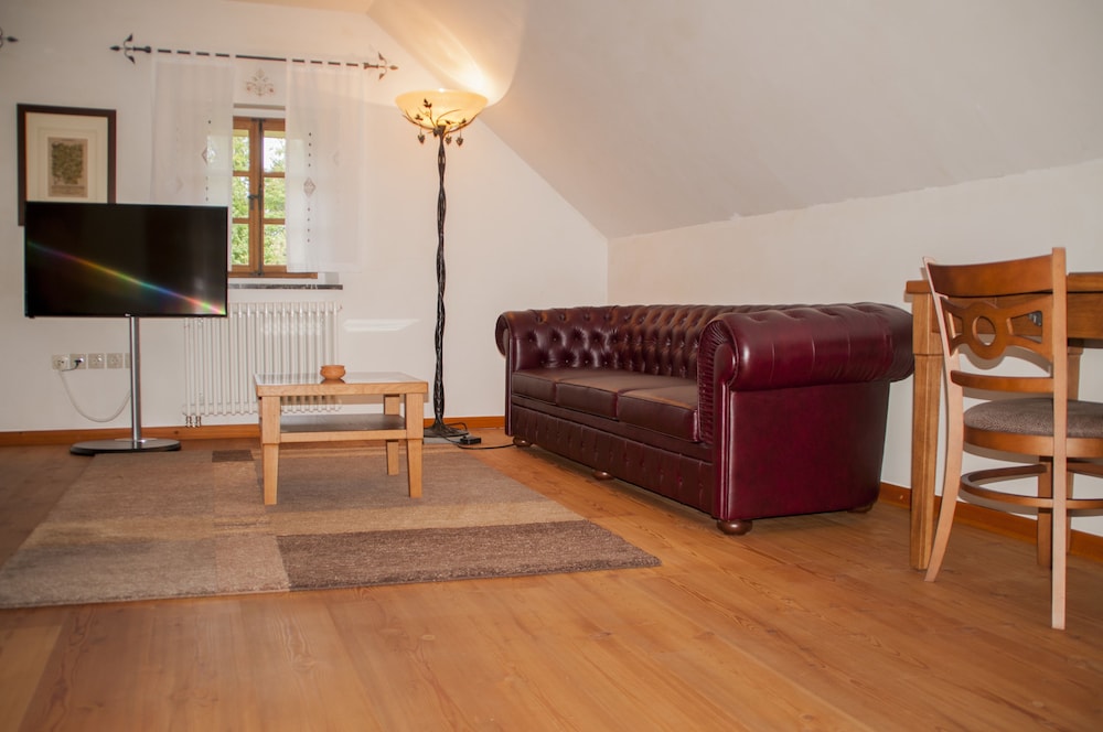 Superior Room, 1 King Bed, Park View, Slope Side photo 3