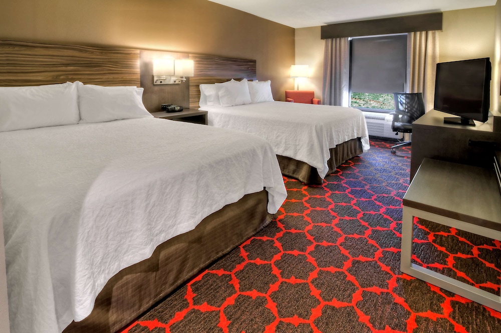 Room, 2 Queen Beds, Accessible - Photo 4
