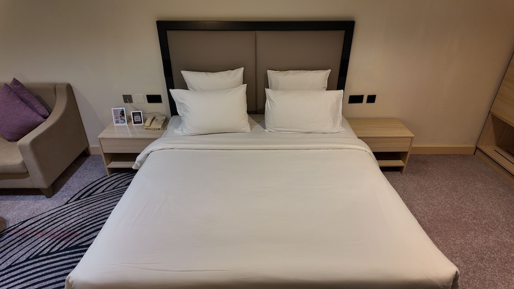 Superior Double Room, City View photo 3