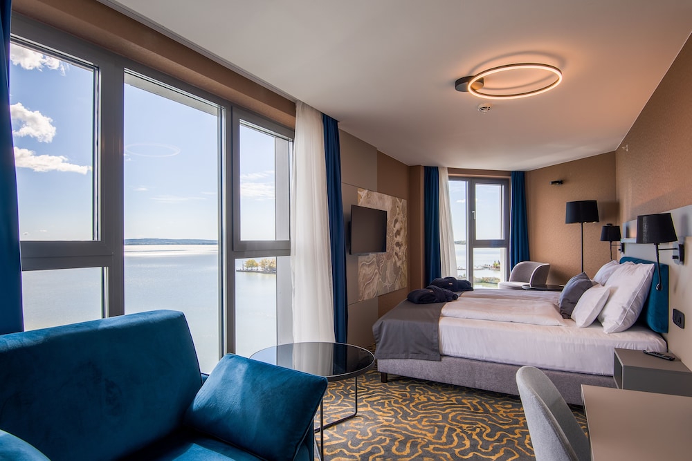 Junior Suite - Photo 1