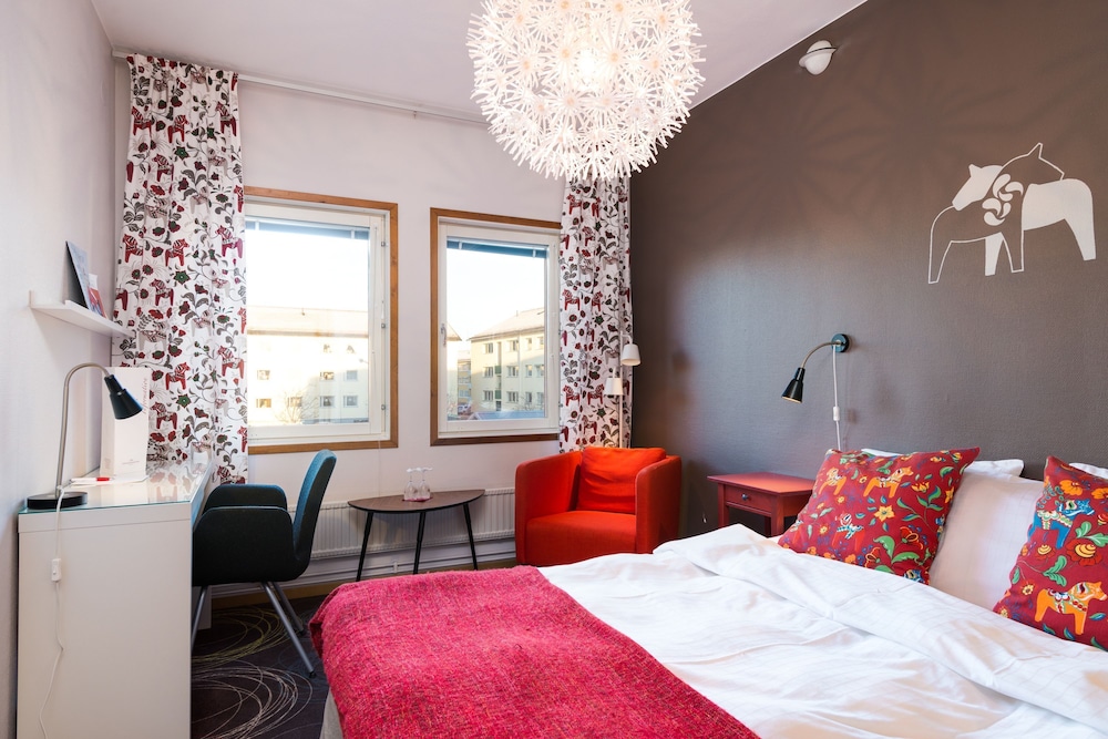 Standard Double Room - Photo 9