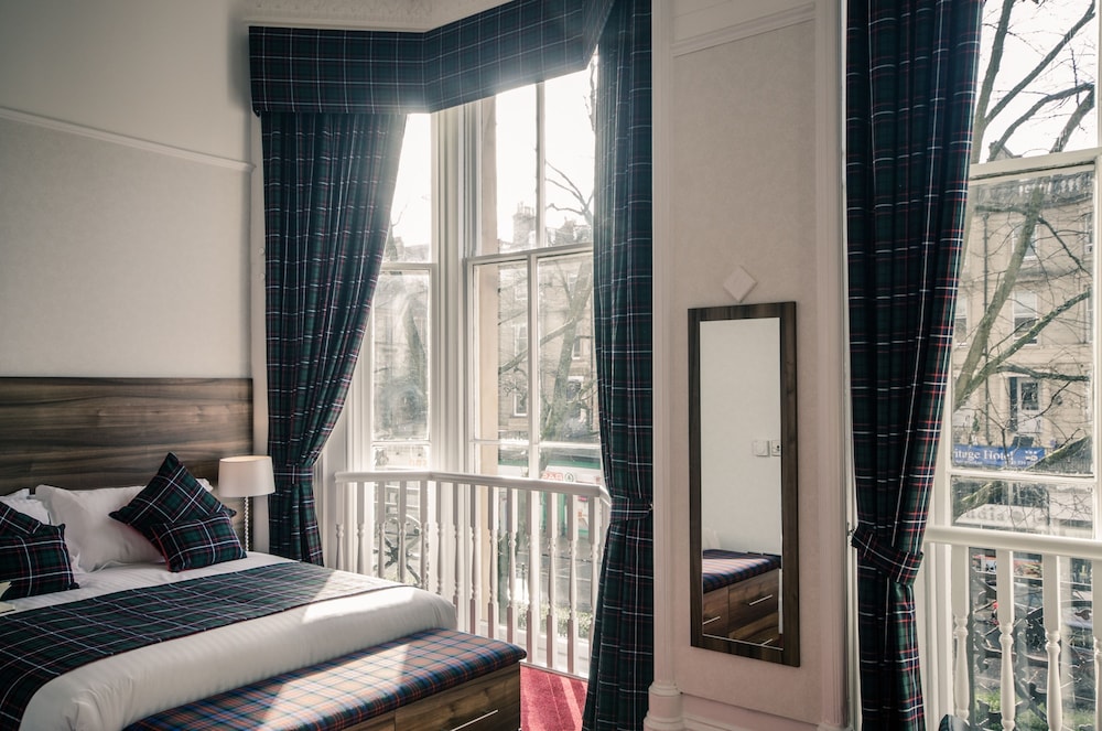 Standard Double Room - Photo 19