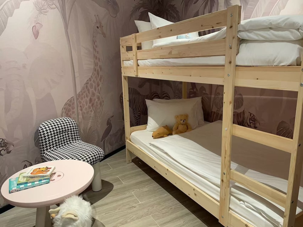 Family Suite - Photo 1