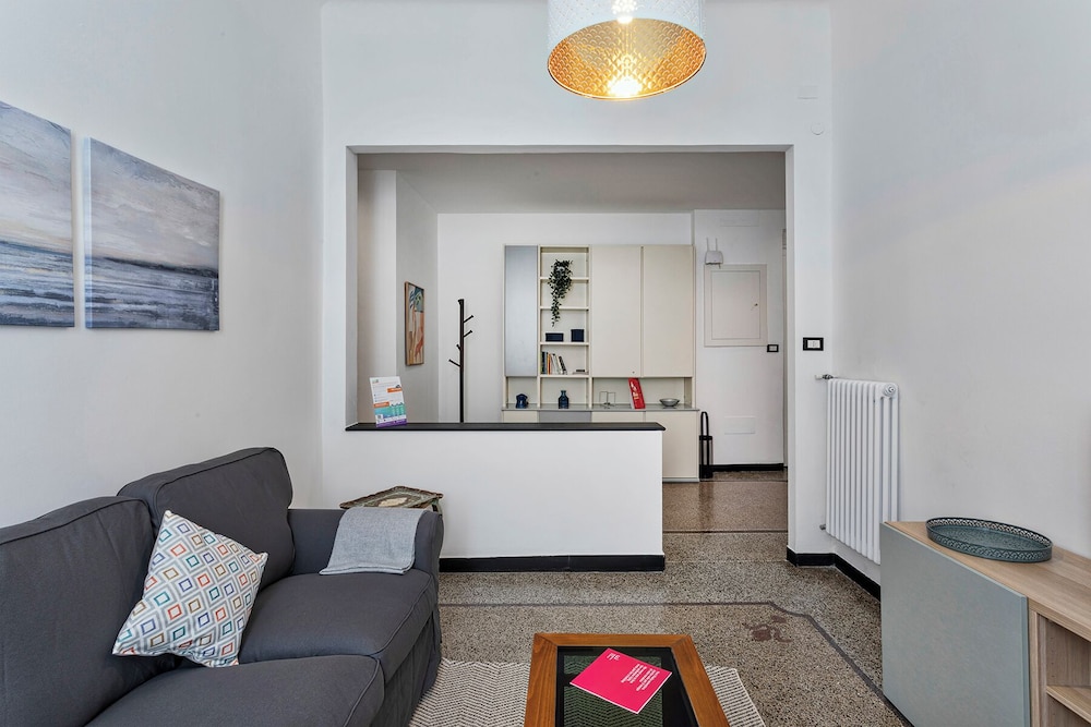 Apartment photo 1