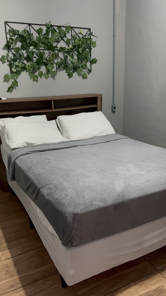 Basic Twin Room photo 1