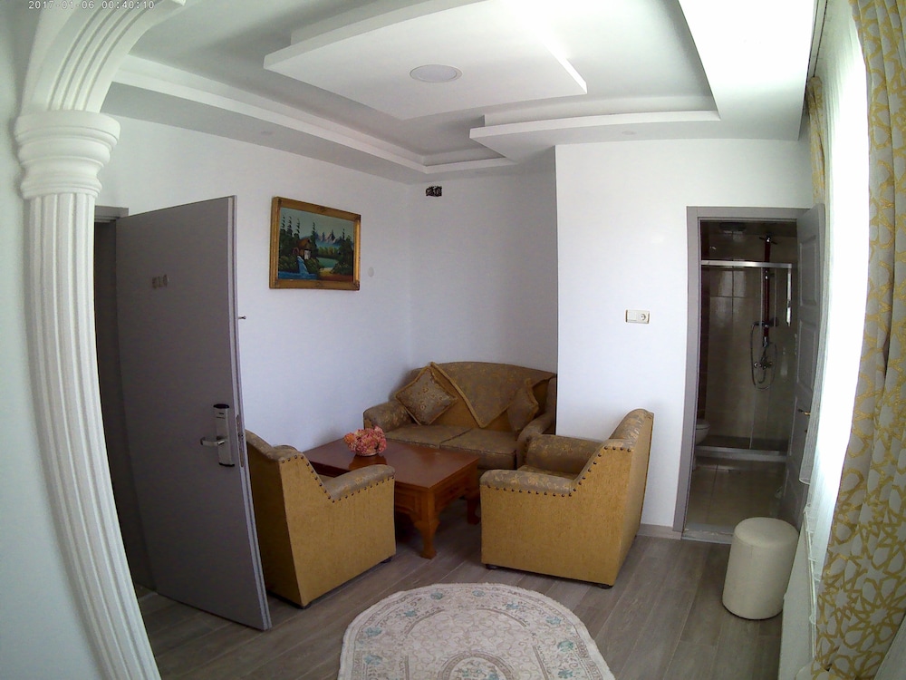 Suite photo 1