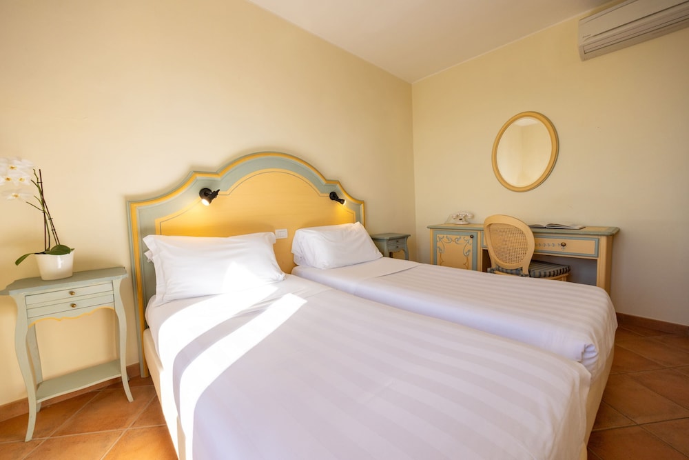 Family Triple Room, City View