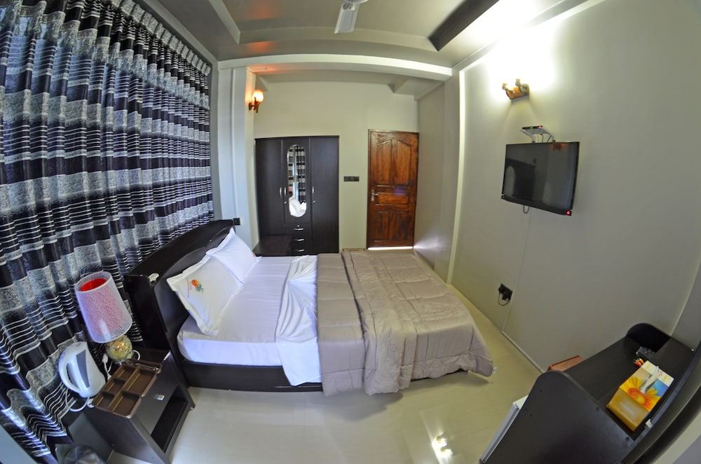 Standard Triple Room, Multiple Beds, Non Smoking, City View