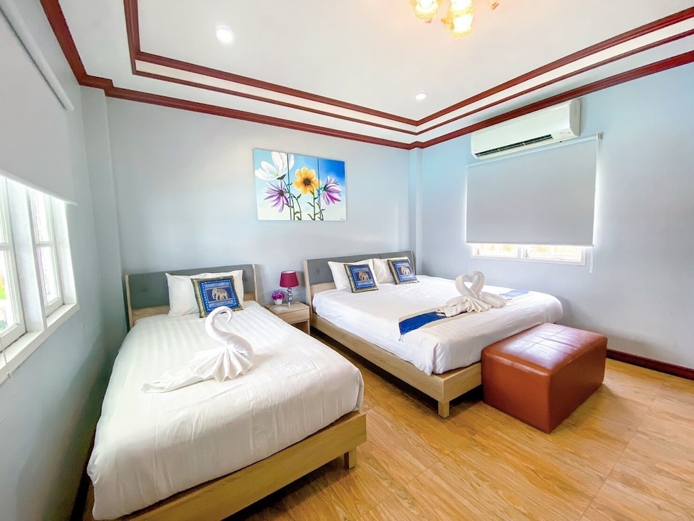 Superior Villa, Pool Access - Photo 15