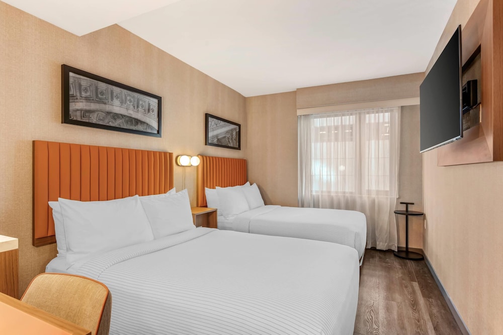 Room, 2 Double Beds, Hearing Accessible, Non Smoking photo 3