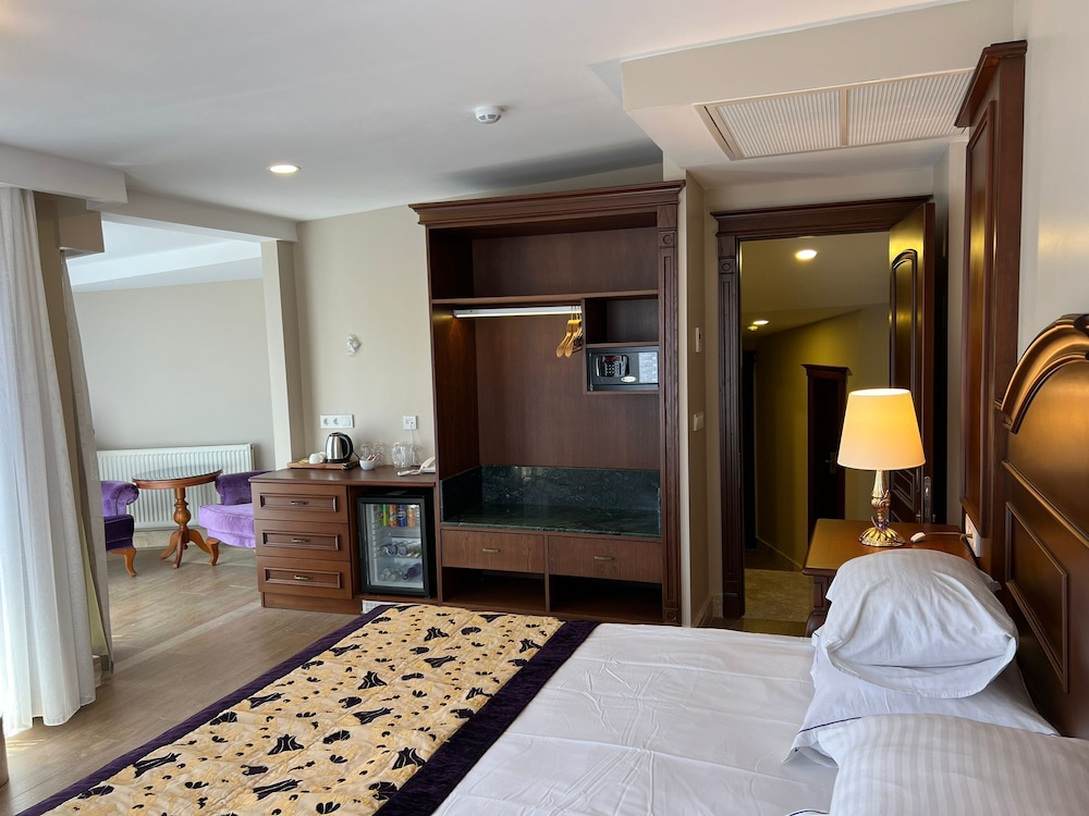 Premier Room, Balcony, Sea View photo 1