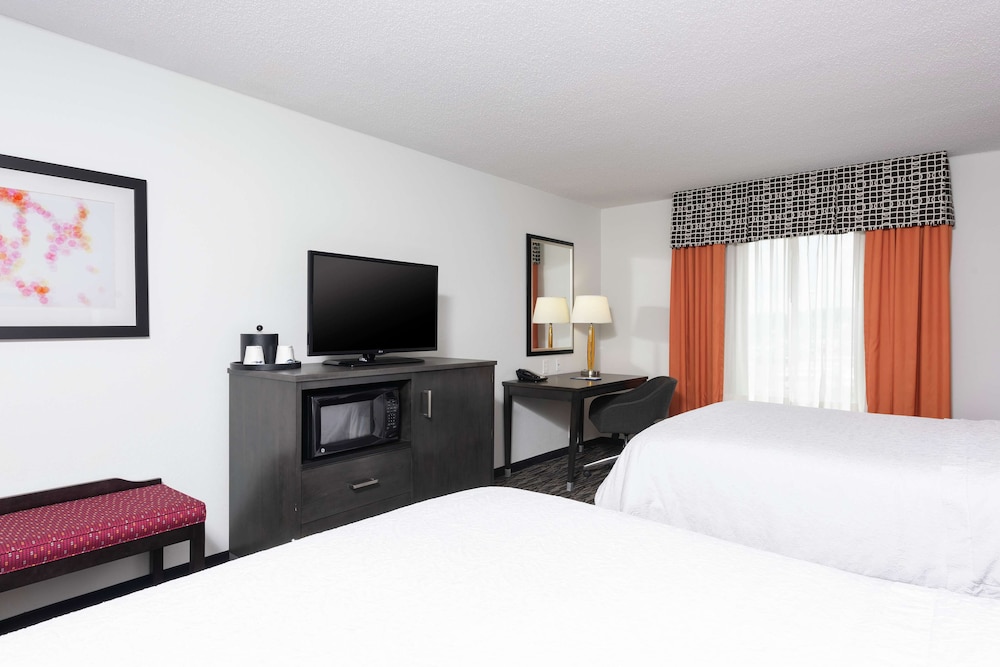 Room, 2 Queen Beds, Accessible, Non Smoking - Photo 2