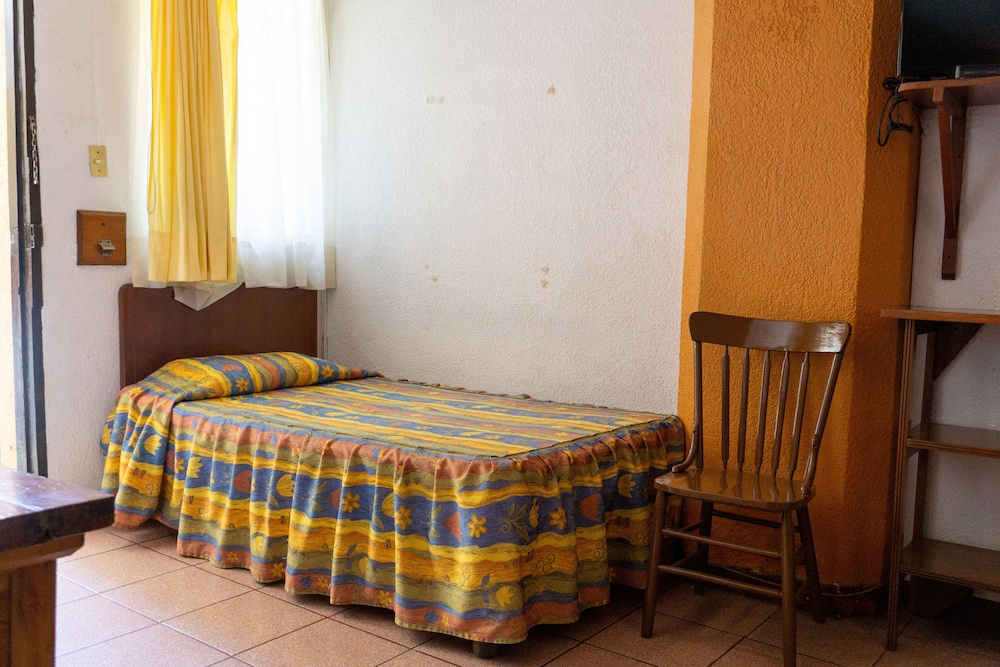 Triple Room, Multiple Beds photo 2