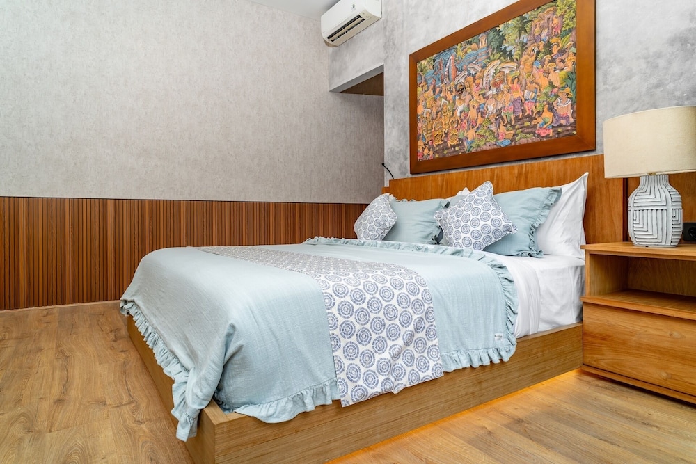 Deluxe Double Room, Pool View