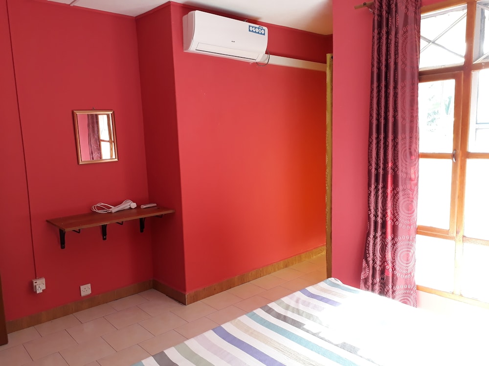Apartment, 2 Bedrooms, Accessible, Patio photo 1