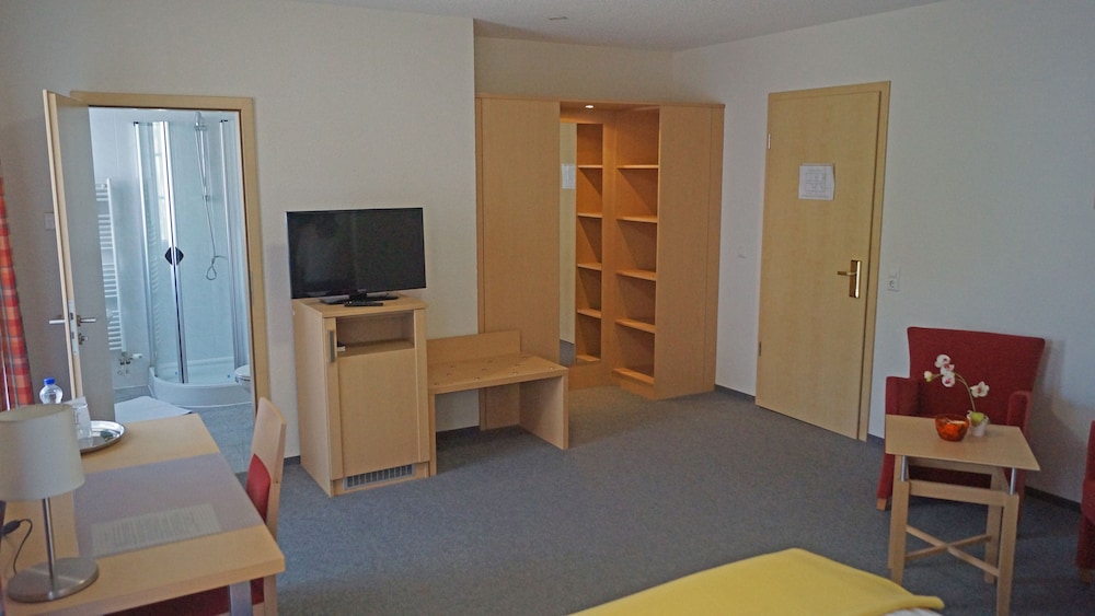 Deluxe Single Room, Private Bathroom photo 1