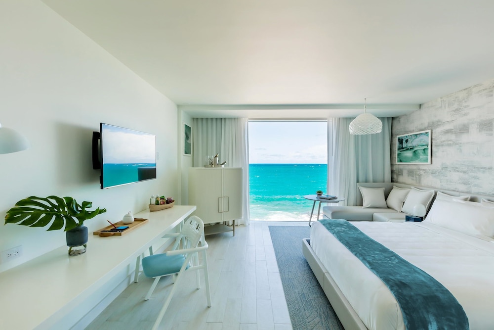 Premium Room, 1 King Bed (ocean)