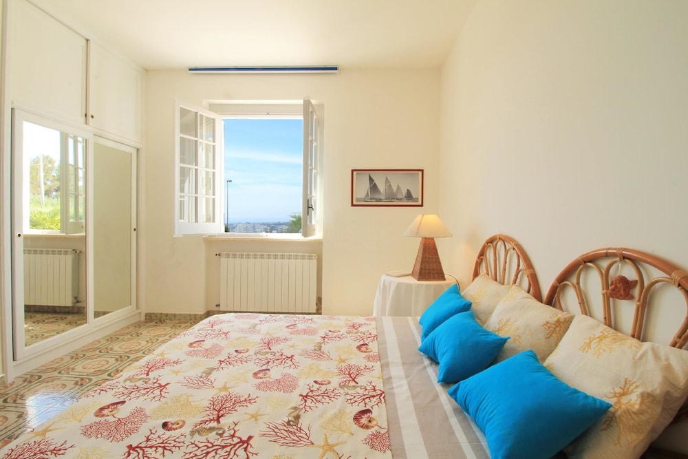 Apartment (4 Bedrooms) photo 1