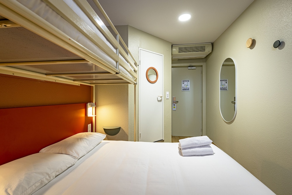Triple Room (Mezzanine) photo 3